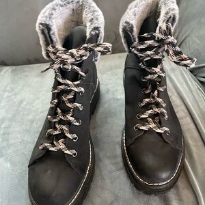 Time and Tru Black Hiking Boots with Fur Trim